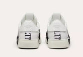WHITE/ BLACK