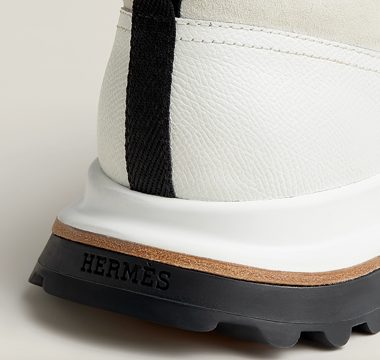 Leader sneaker