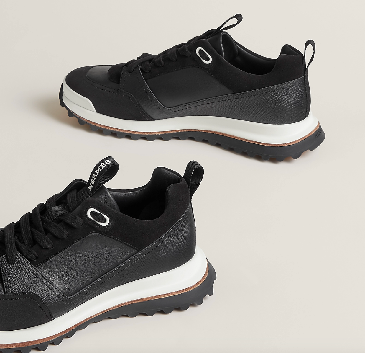 Leader sneaker