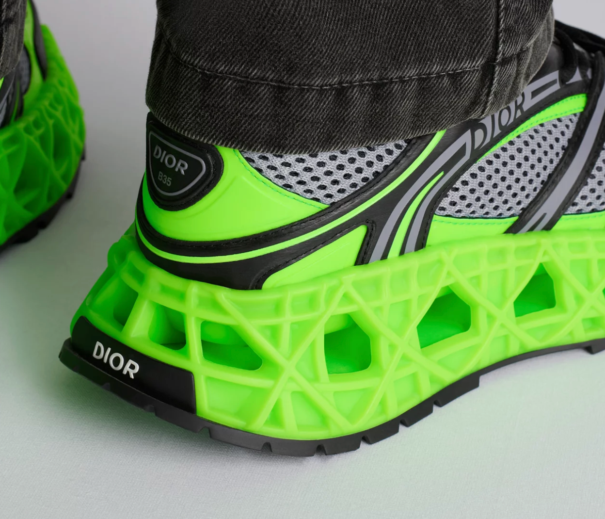 B35 NXXT Sneaker