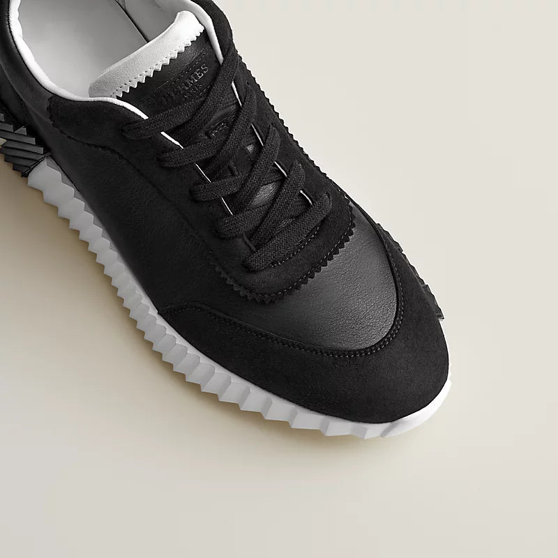 Bouncing sneaker