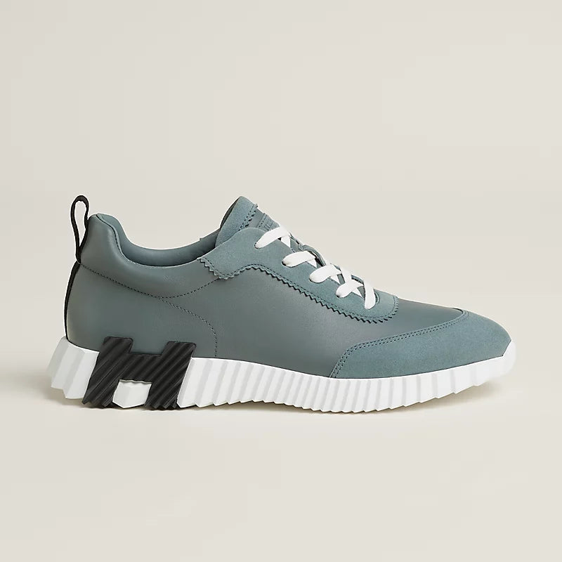 Bouncing sneaker