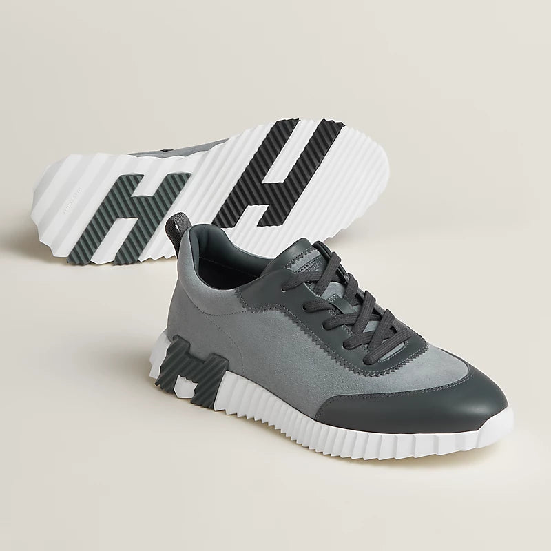 Bouncing sneaker