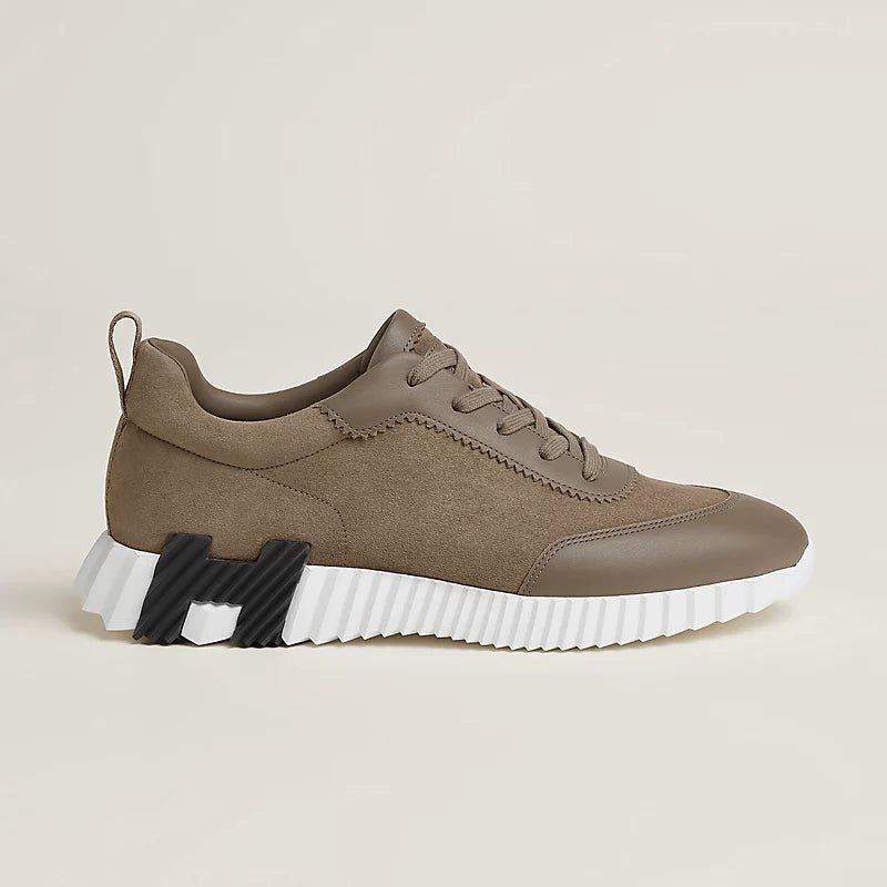 Bouncing sneaker