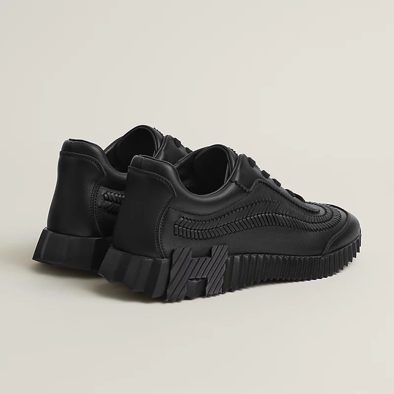 Bouncing sneaker