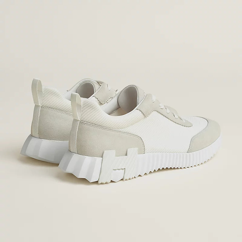 Bouncing sneaker