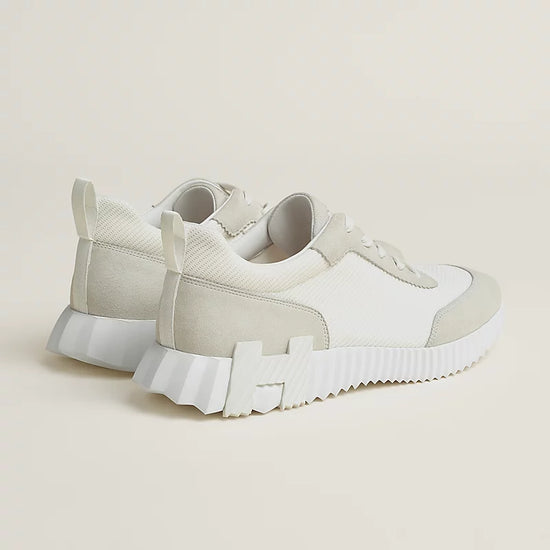 Bouncing sneaker