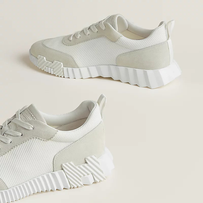 Bouncing sneaker